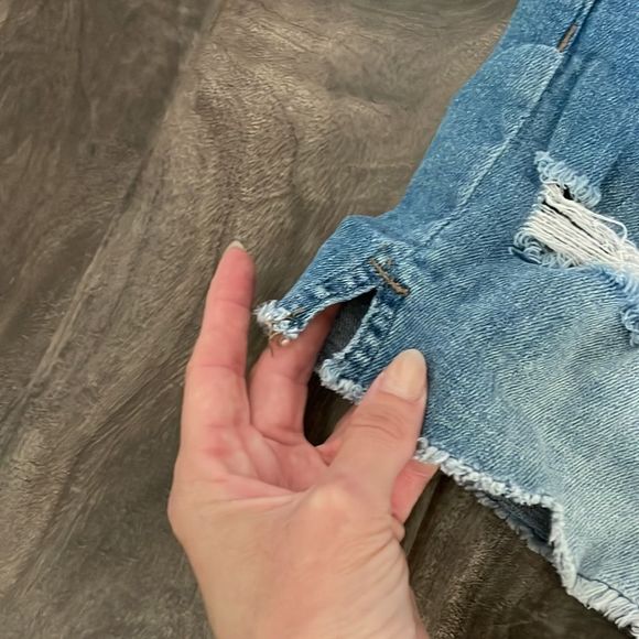 Fashion Nova shorts - Picture 3 of 5